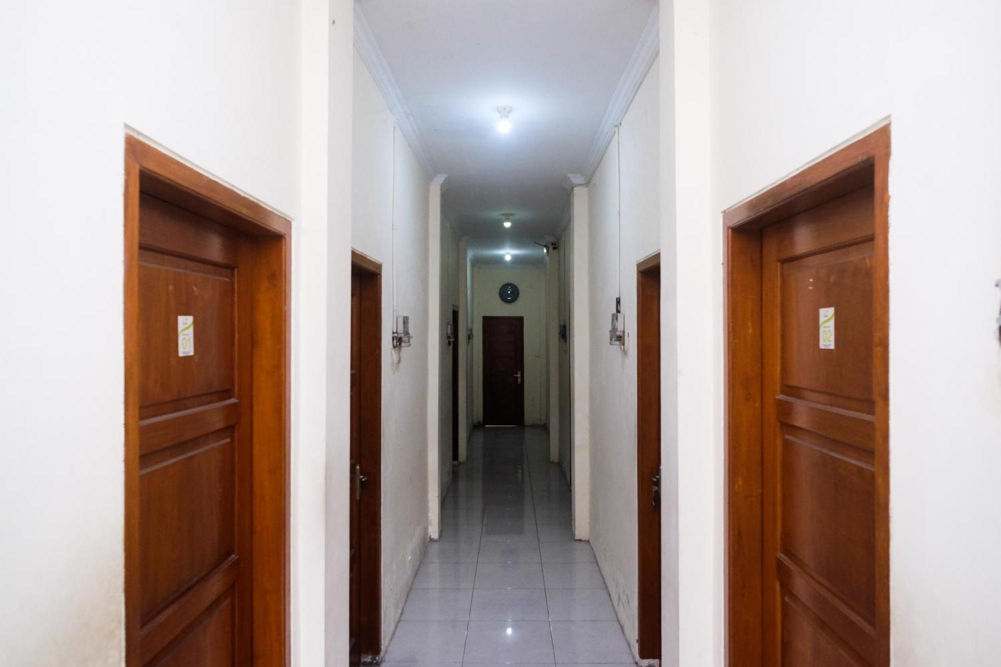 Kejayan Reddoorz Syariah Near Pakuwon Mall Jogja מראה חיצוני תמונה