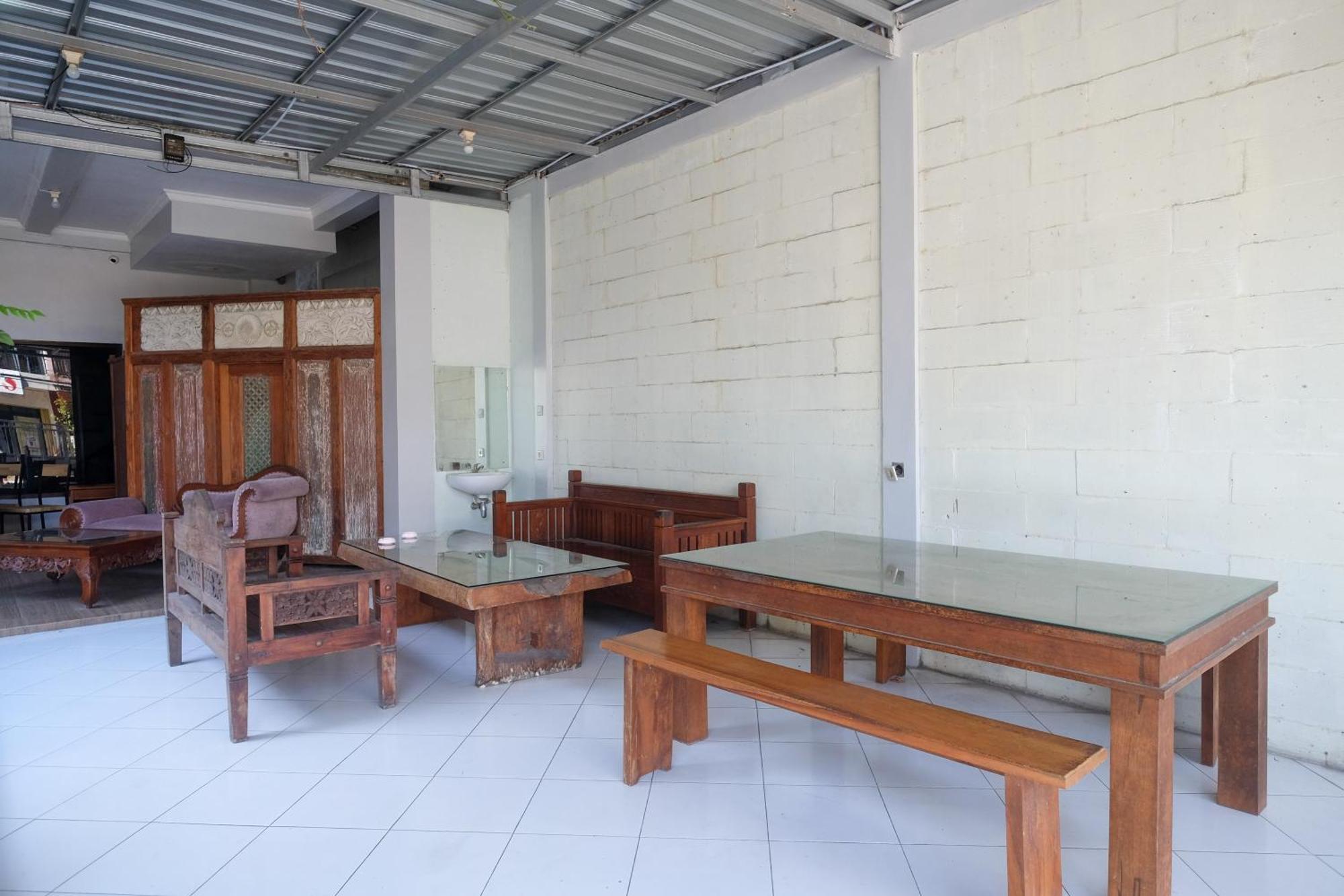 Kejayan Reddoorz Syariah Near Pakuwon Mall Jogja מראה חיצוני תמונה