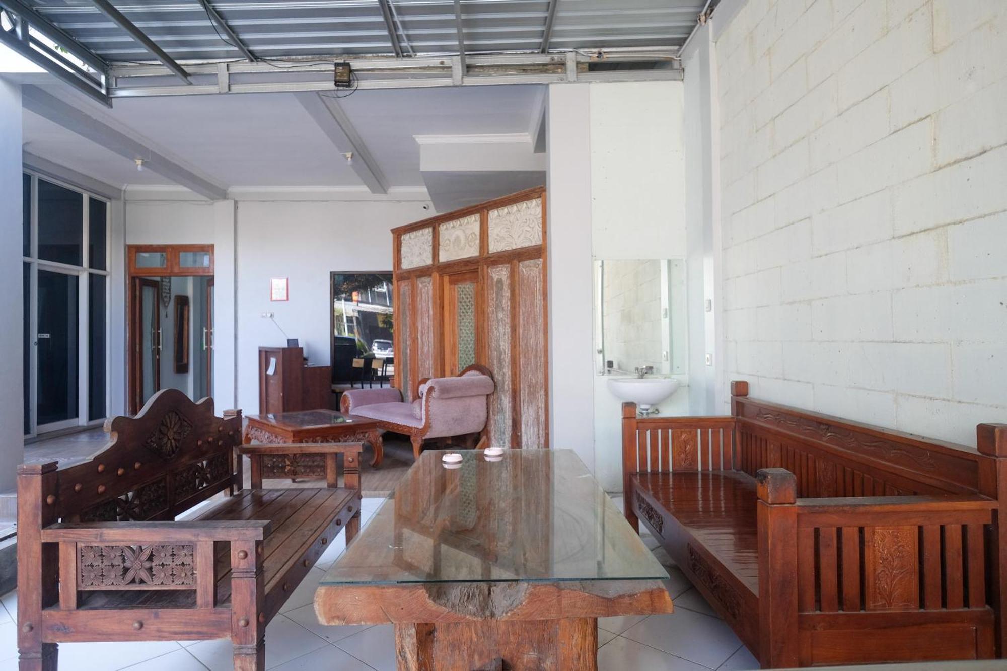 Kejayan Reddoorz Syariah Near Pakuwon Mall Jogja מראה חיצוני תמונה