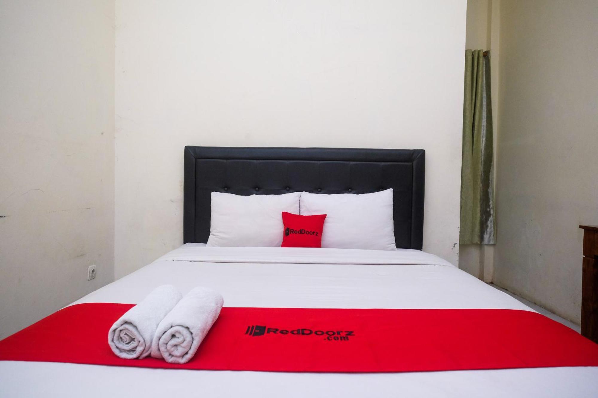 Kejayan Reddoorz Syariah Near Pakuwon Mall Jogja מראה חיצוני תמונה