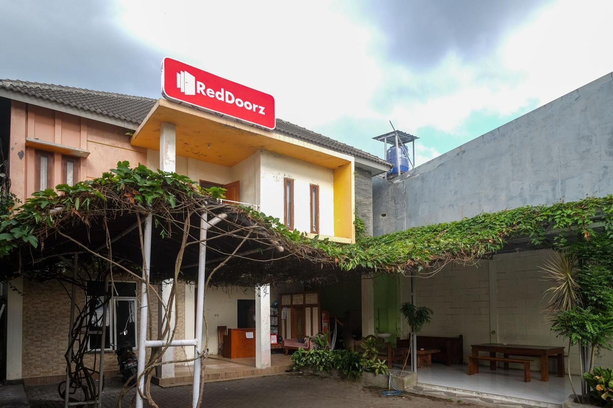 Kejayan Reddoorz Syariah Near Pakuwon Mall Jogja מראה חיצוני תמונה