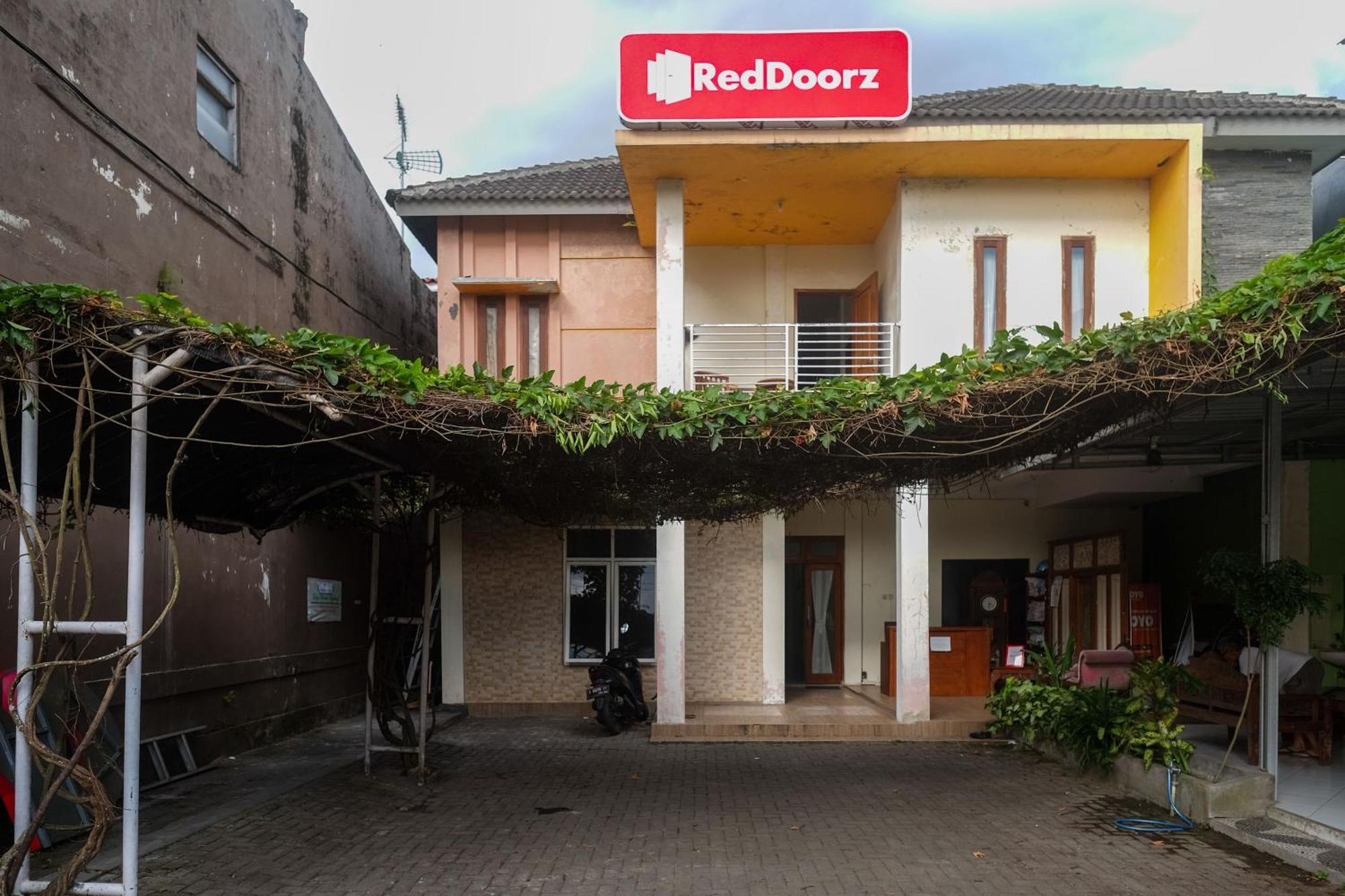 Kejayan Reddoorz Syariah Near Pakuwon Mall Jogja מראה חיצוני תמונה