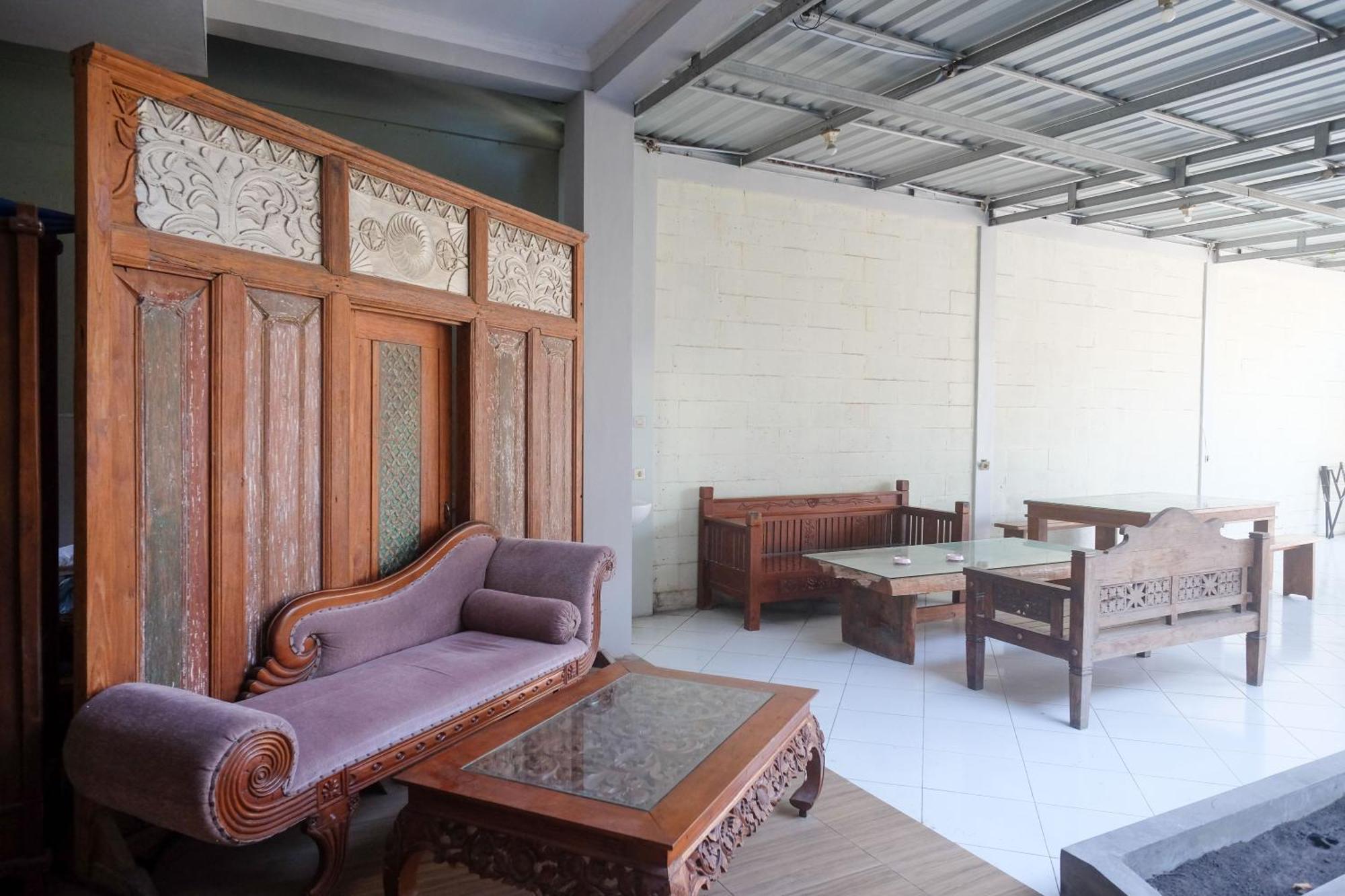 Kejayan Reddoorz Syariah Near Pakuwon Mall Jogja מראה חיצוני תמונה